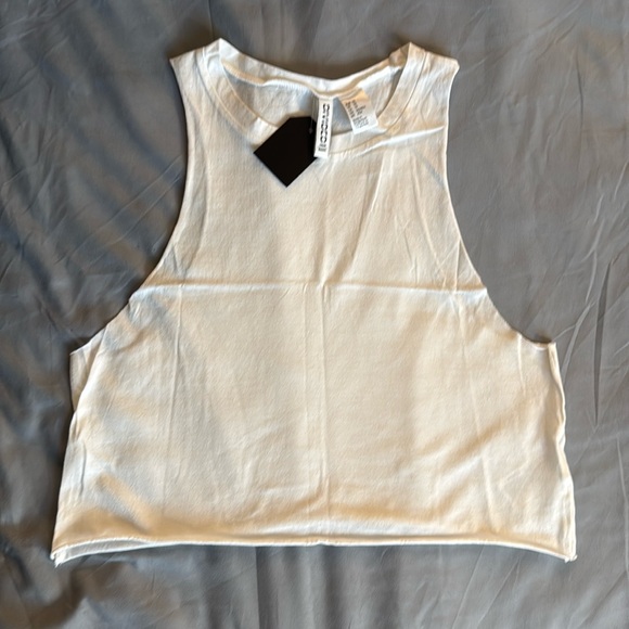 NEW with tag H&M sleeveless tank top. - Picture 1 of 4